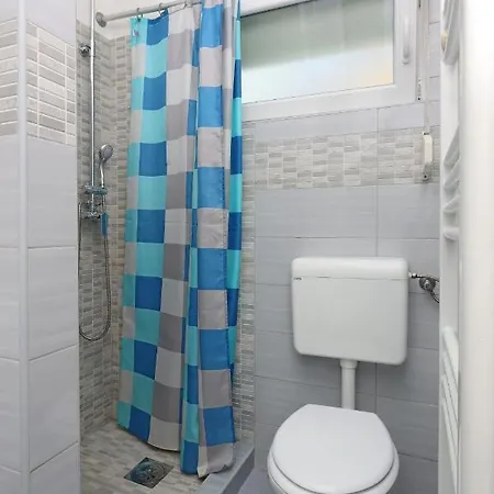 With Parking Space - Novi Vinodolski - 19862 Lägenhet *